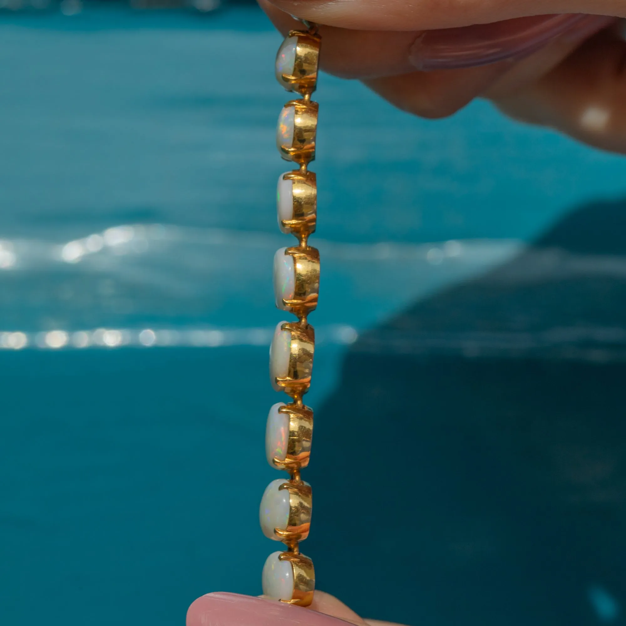 Antique 18ct Gold Opal Bracelet, 10.55ct