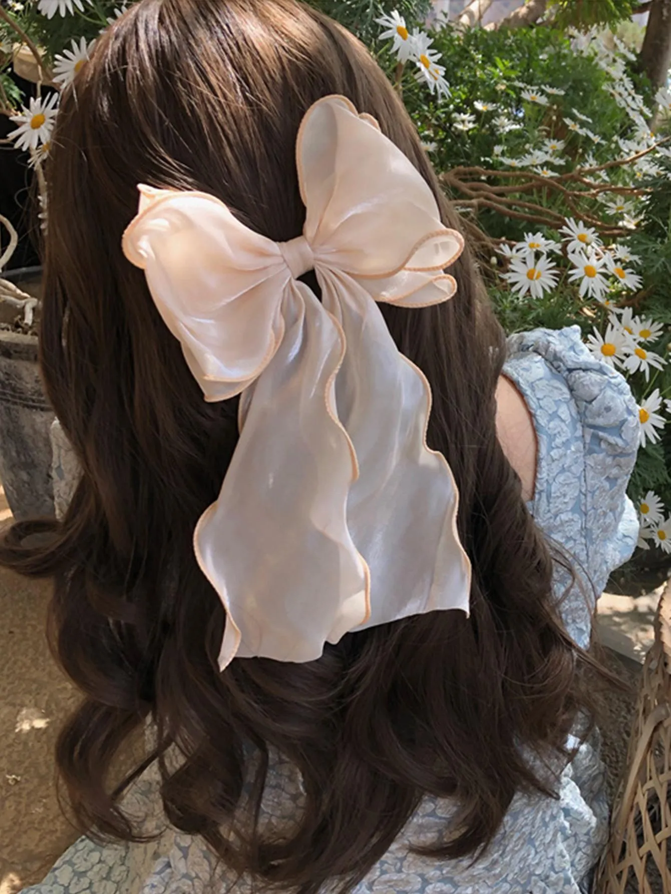 Cute Elegant anf Modern Bow Decor Hair Clip for Women Barrette Styling Hair