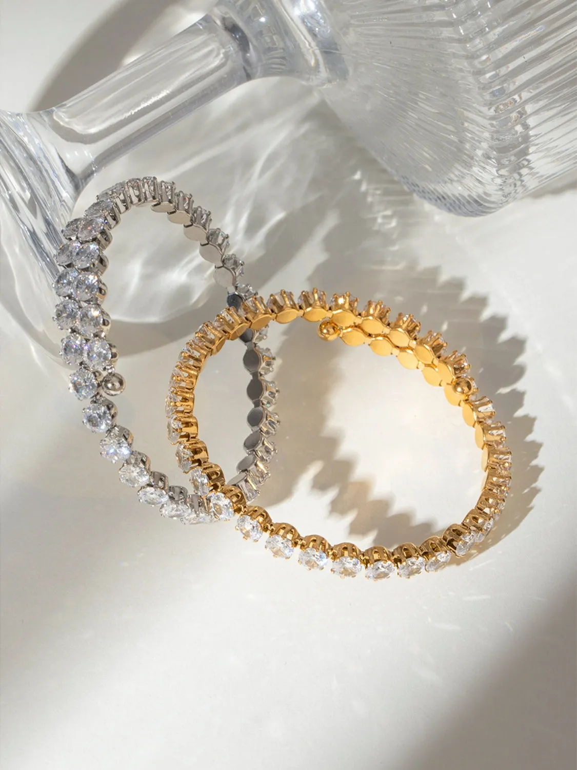 MQTIME  -   Stainless Steel Inlaid Zircon Bracelet
