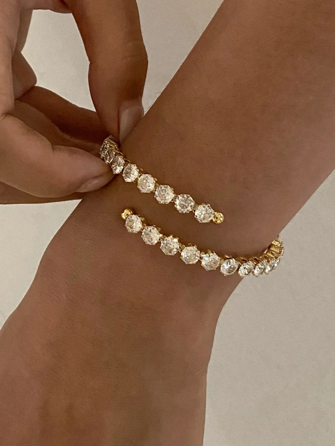 MQTIME  -   Stainless Steel Inlaid Zircon Bracelet
