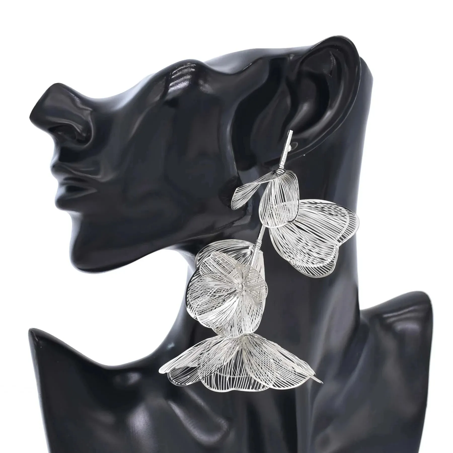 TEEK - Romantic Hollow Petal Long Earrings