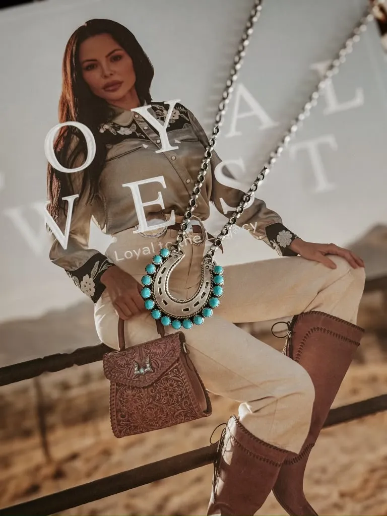 The Turquoise Horseshoe Necklace